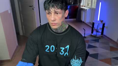 Tom online show from March 19, 9:12 am