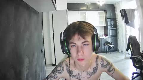 aplant_ online show from September 17, 1:12 pm