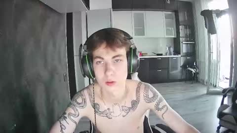 aplant_ online show from September 11, 3:33 pm