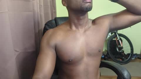 apollodarkmn online show from April 11, 1:46 am