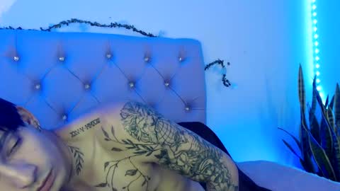 Apolo online show from January 17, 4:04 pm