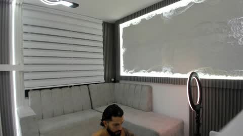 APOLO online show from March 1, 4:15 am