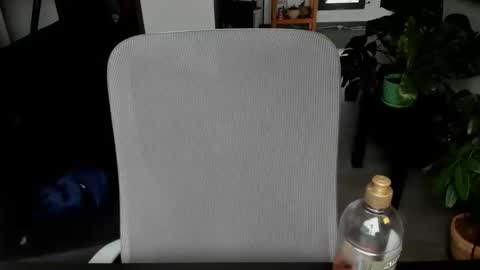 T. online show from March 6, 6:38 pm