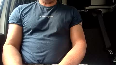 aquinn2000 online show from July 31, 8:14 am