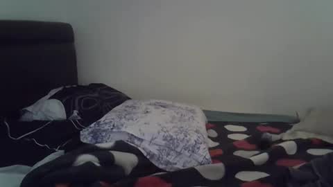 ar2r13 online show from October 27, 12:51 pm