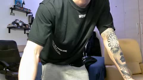 Snapshot of ariancock chatting on February 18, 8:15 pm Banana online show from February 18, 8:15 pm