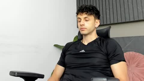 ariasaadeh online show from September 21, 12:38 pm