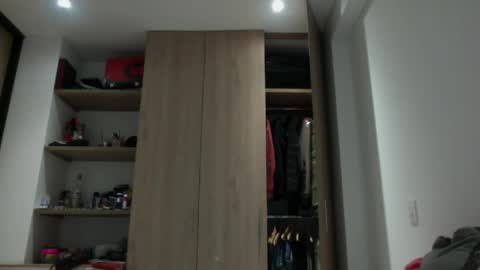 aristi11 online show from December 13, 4:00 am