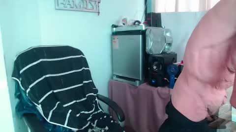 Snapshot of armaduradeacero chatting on September 9, 5:45 pm armaduradeacero online show from September 9, 5:45 pm