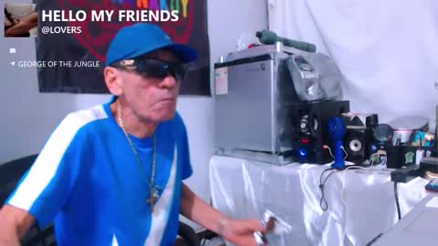 Snapshot of armaduradeacero chatting on September 17, 9:43 am armaduradeacero online show from September 17, 9:43 am