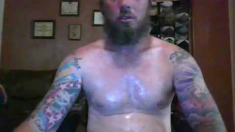 armyguybigcock69 online show from November 18, 6:44 pm