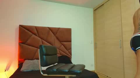 ARON BOLT online show from September 10, 2:32 am