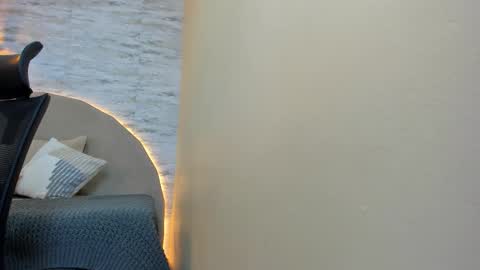 ARON BOLT online show from November 11, 11:54 pm