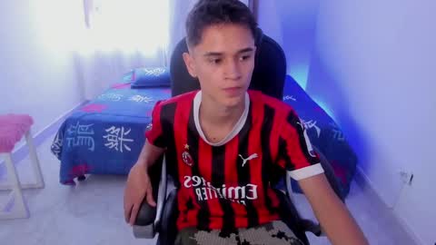 Aaron online show from September 29, 8:16 pm