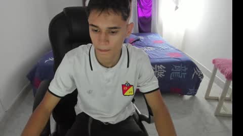 Aaron online show from September 30, 8:45 pm