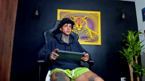 Snapshot of aron_ford chatting on January 26, 12:05 am Aron ford online show from January 26, 12:05 am