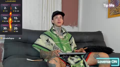 Snapshot of aron_ford chatting on September 30, 1:14 pm Aron ford online show from September 30, 1:14 pm