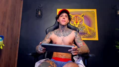 Snapshot of aron_ford chatting on February 1, 12:37 pm Aron ford online show from February 1, 12:37 pm