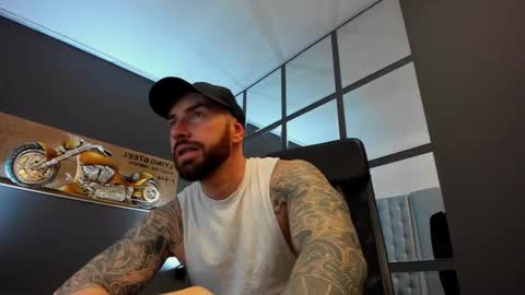 AronGrant online show from December 27, 6:24 am