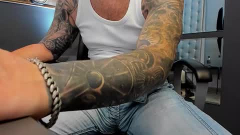 AronGrant online show from October 17, 11:14 am