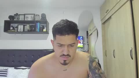 ARON  Independent model  online show from November 1, 2:15 am