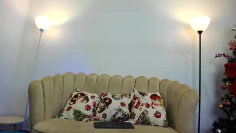   online show from January 6, 11:53 pm