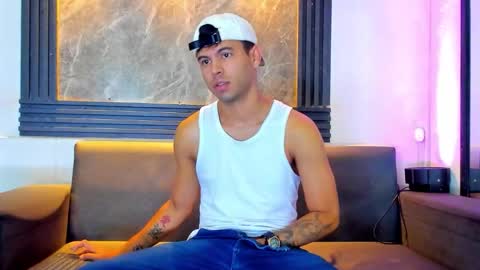 Aroon   online show from November 7, 11:57 am