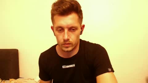 arromwilliam90 online show from December 10, 7:54 pm