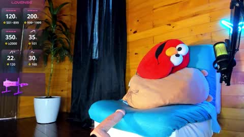 Arthur online show from November 12, 3:18 pm