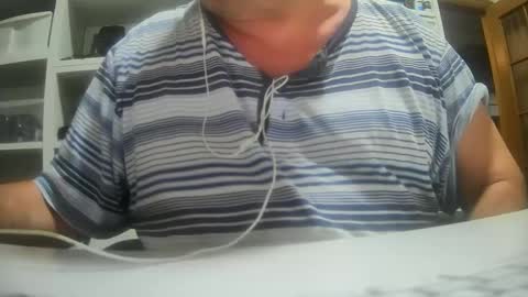 Snapshot of arturo200247 chatting on September 26, 7:39 am arturo200247 online show from September 26, 7:39 am