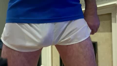 Snapshot of artybee chatting on October 27, 12:29 pm artybee online show from October 27, 12:29 pm