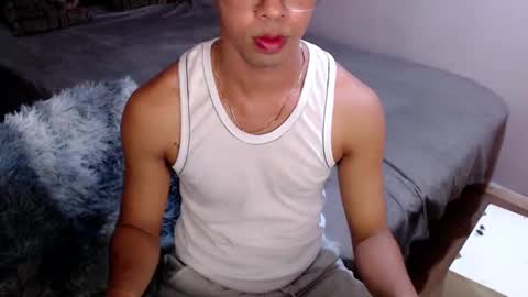 asiancum_peter online show from November 10, 4:17 am