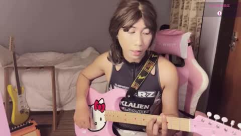 Snapshot of asianfemboycd chatting on February 25, 5:25 pm Emi online show from February 25, 5:25 pm