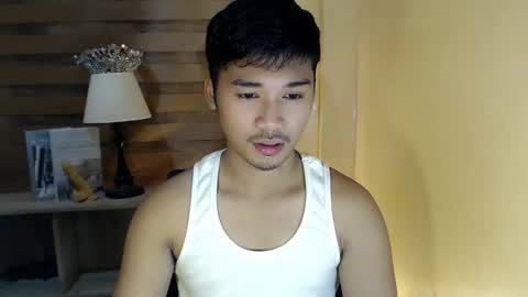 asianhunk_jamesx online show from November 13, 9:36 am