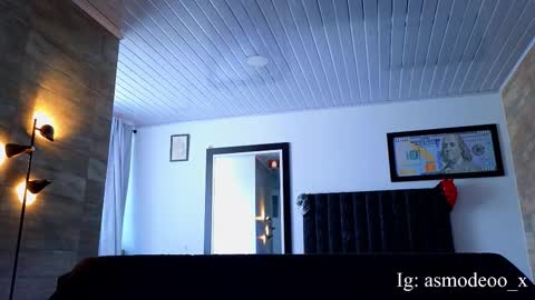 Snapshot of asmodeo_cox chatting on October 19, 2:09 pm Asmodeo  -   online show from October 19, 2:09 pm