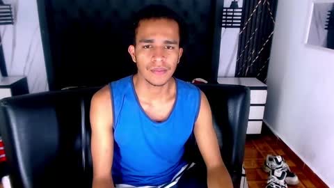 Snapshot of aston_vera chatting on September 10, 3:05 am Aston  online show from September 10, 3:05 am