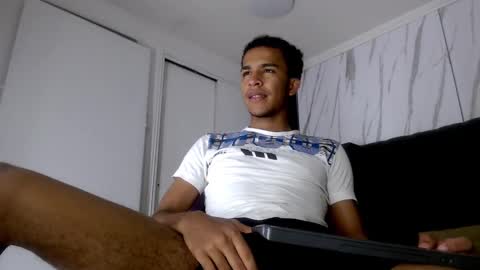Snapshot of aston_vera chatting on September 26, 3:26 am Aston  online show from September 26, 3:26 am