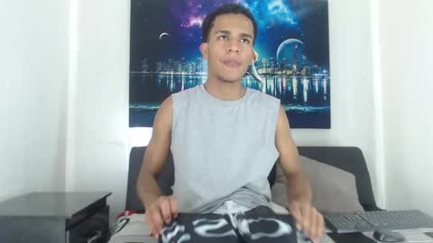 Snapshot of aston_vera chatting on September 21, 8:42 pm Aston  online show from September 21, 8:42 pm