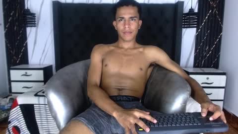 Snapshot of aston_vera chatting on September 13, 6:36 am Aston  online show from September 13, 6:36 am