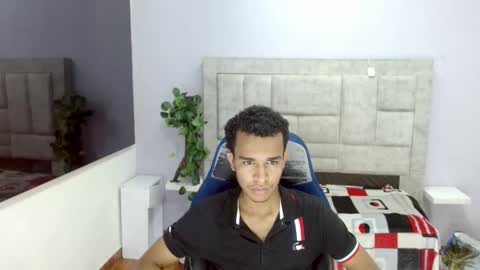 Snapshot of aston_vera chatting on September 9, 2:55 am Aston  online show from September 9, 2:55 am