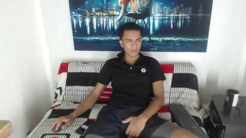 Snapshot of aston_vera chatting on September 16, 7:47 pm Aston  online show from September 16, 7:47 pm