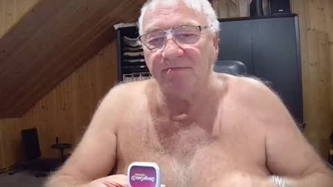 asusandy online show from October 9, 10:47 pm