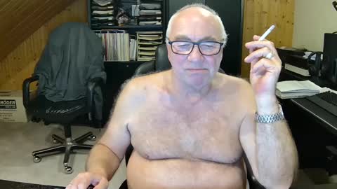 asusandy online show from December 31, 6:24 pm