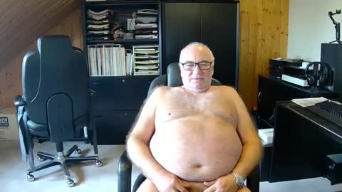 asusandy online show from December 28, 9:52 am