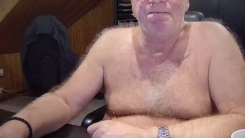 asusandy online show from October 28, 11:51 pm