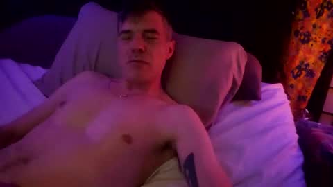 jonnyandrew online show from January 2, 11:31 am