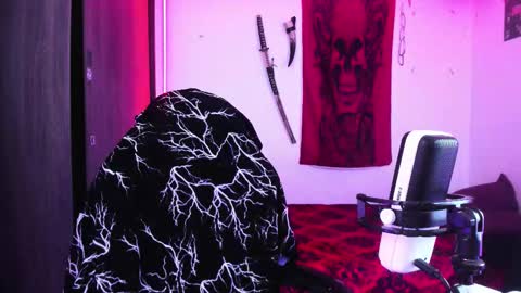 athenauwu online show from March 14, 8:10 am