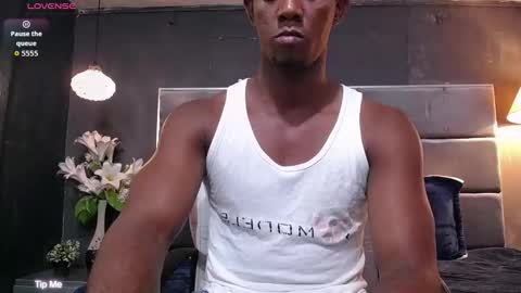 Snapshot of athleticbig_cock chatting on October 18, 2:27 am ATHLETIC  COCK online show from October 18, 2:27 am