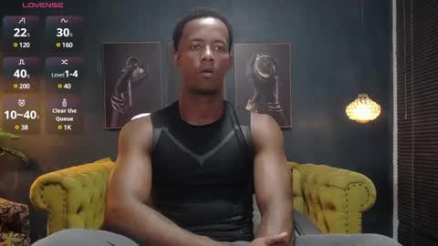 Snapshot of athleticbig_cock chatting on February 6, 2:33 am ATHLETIC  COCK online show from February 6, 2:33 am