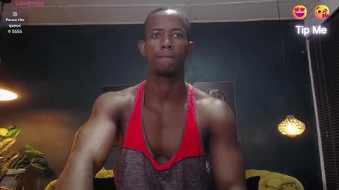 Snapshot of athleticbig_cock chatting on March 6, 1:48 am ATHLETIC  COCK online show from March 6, 1:48 am